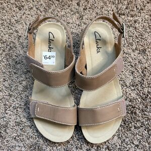 Clarks Women's Alto Disco Size 6M Beige - NWOB #65195